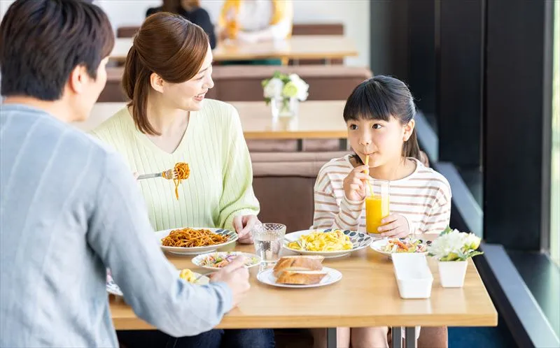 子供連れで行くお店選びのポイントとは