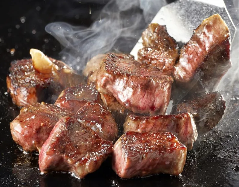 鉄板焼きの魅力とは？